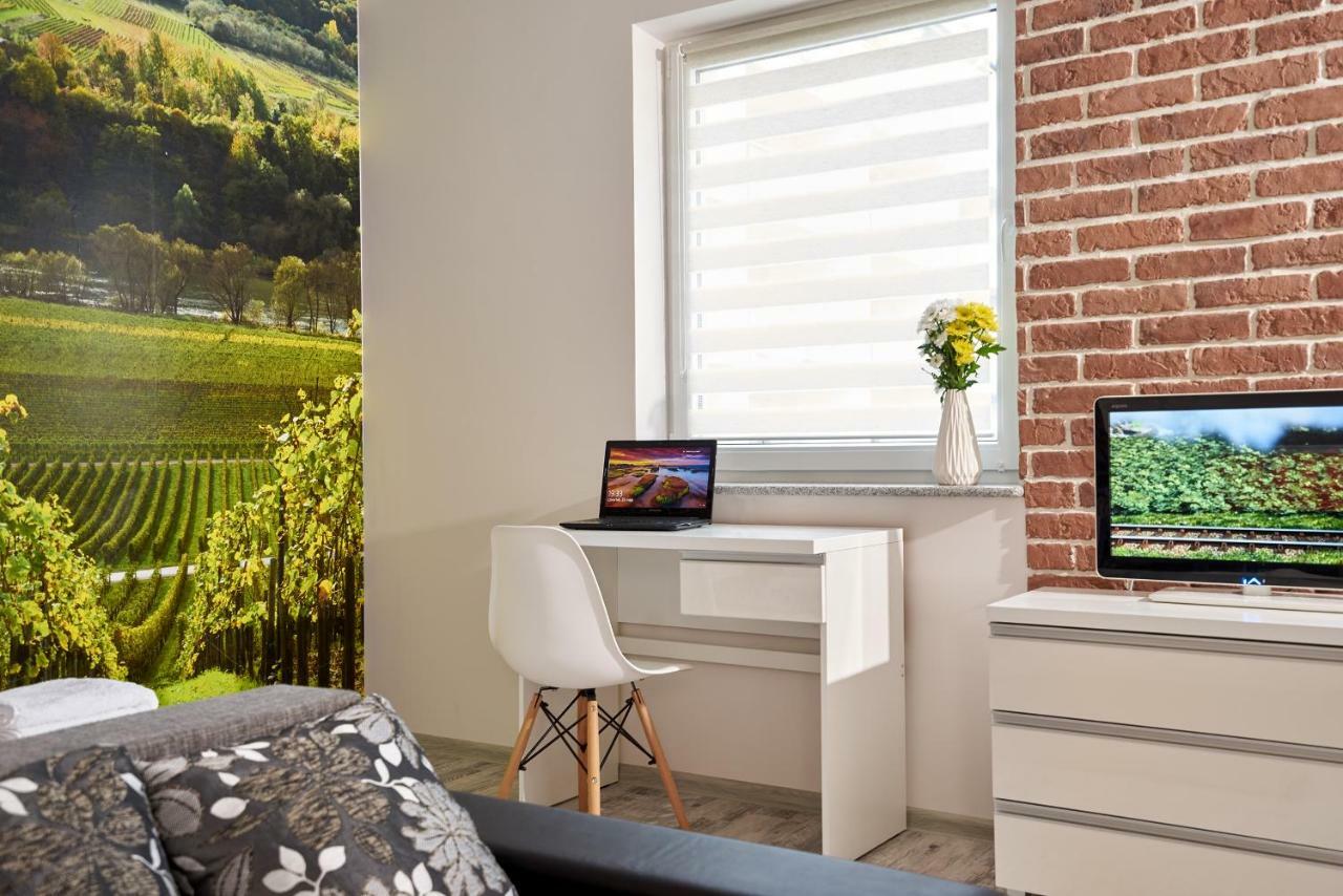 Apartament Winnica Zielona Góra Esterno foto